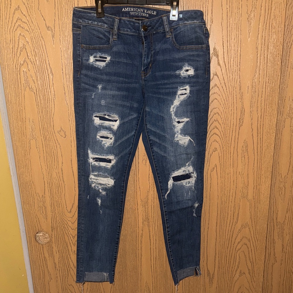 American Eagle Distressed Super Low Jeggings Size 12 Regular